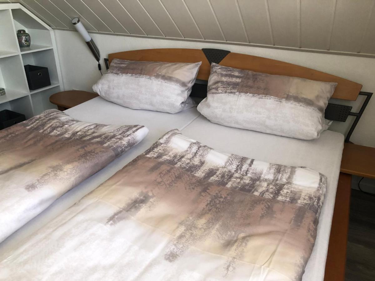 Ferienwohnung Viezens Neustadt am Rübenberge Buitenkant foto